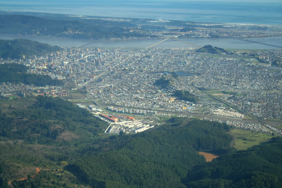 Vista aérea de Concepción y el río Biobío